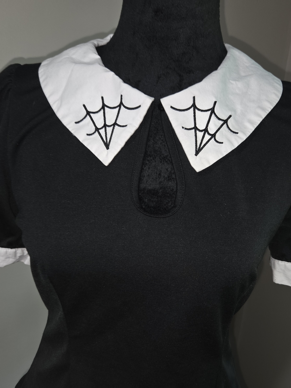 Black Puff Sleeve Blouse with White Spiderweb Embroidered Peter Pan Collar - Picture 5 of 9